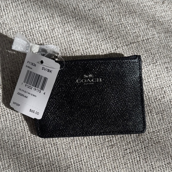 Coach Textured Black Card Case - Picture 1 of 3